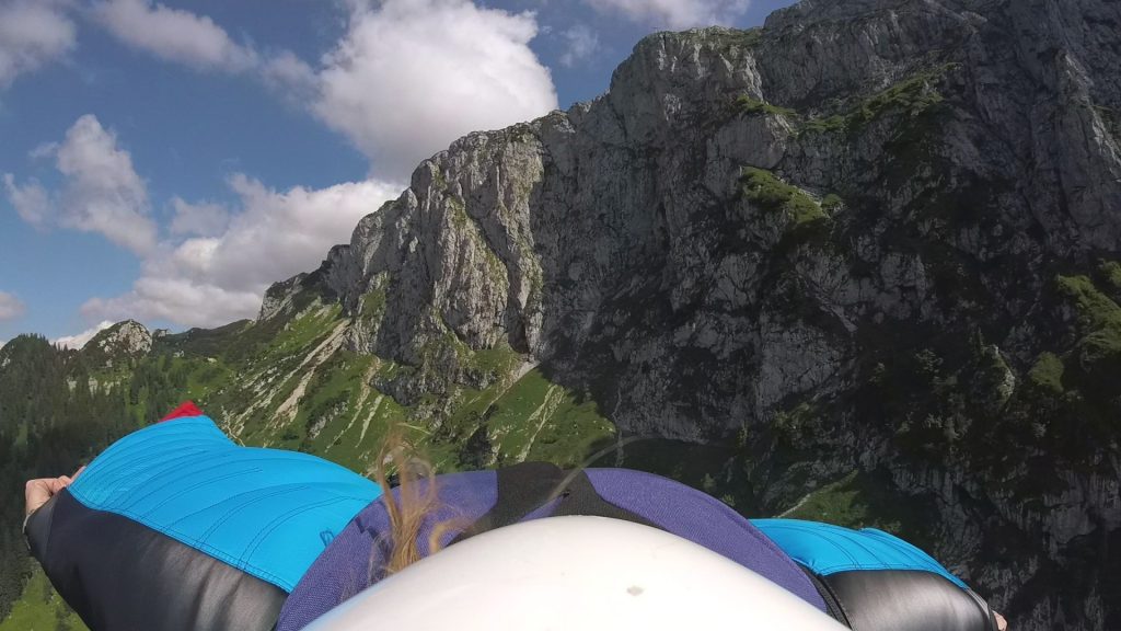 wingsuit base jump benediktenwand